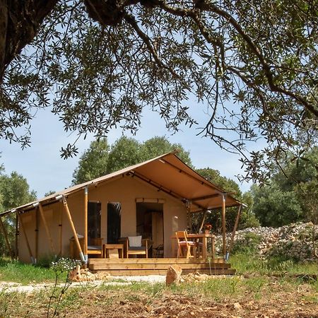 Hotel Domus Olea Glamping à Ceglie Messapica Extérieur photo