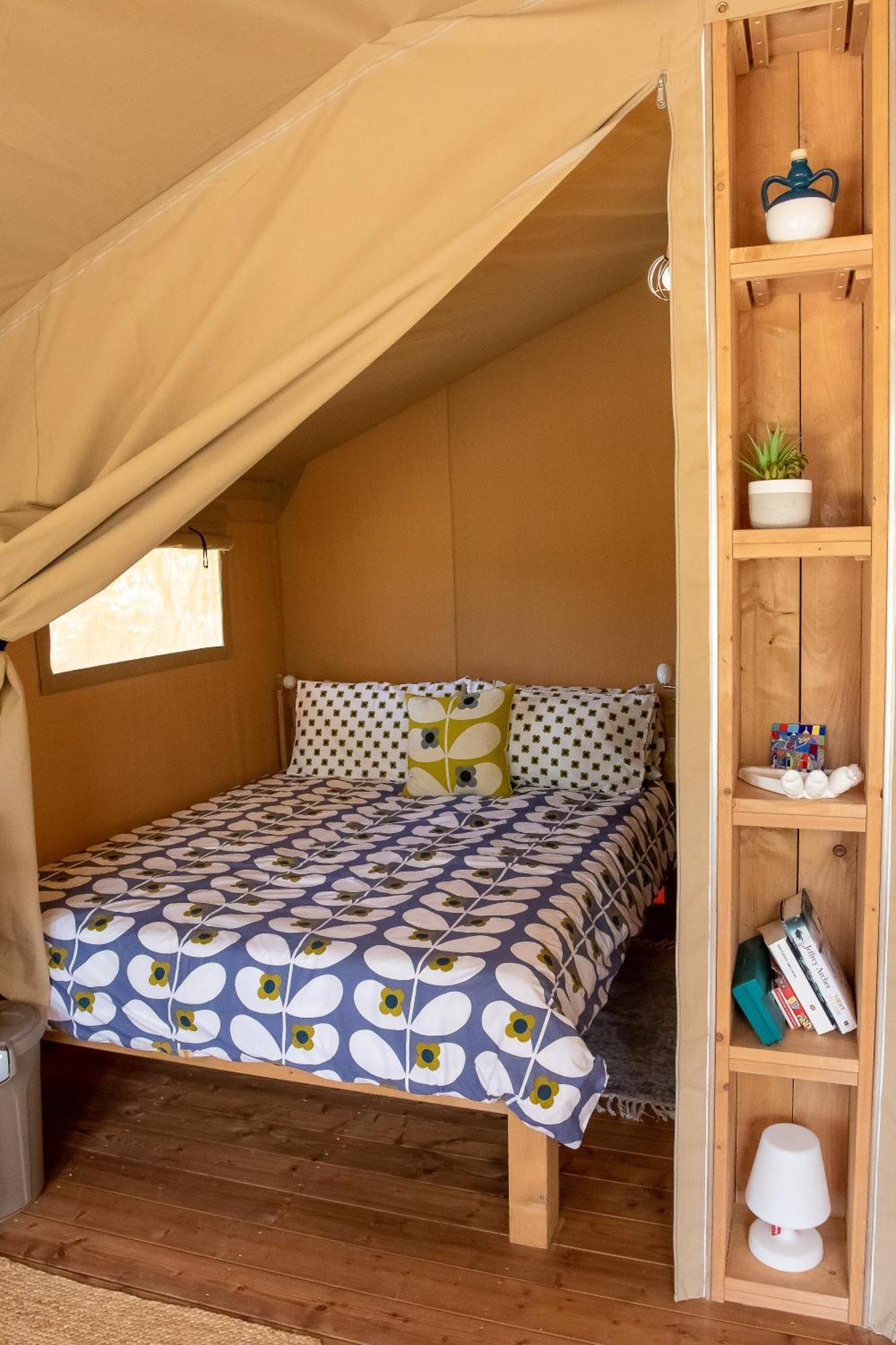 Hotel Domus Olea Glamping à Ceglie Messapica Extérieur photo