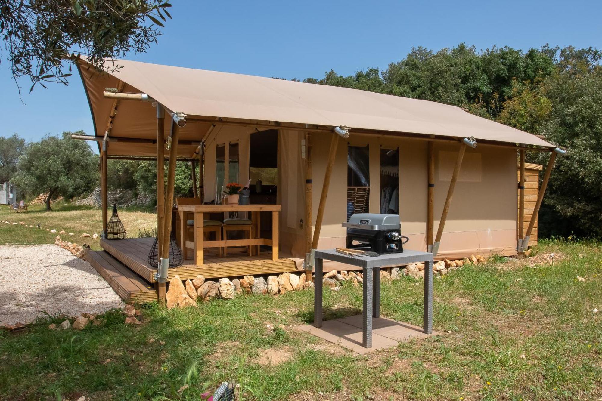 Hotel Domus Olea Glamping à Ceglie Messapica Extérieur photo