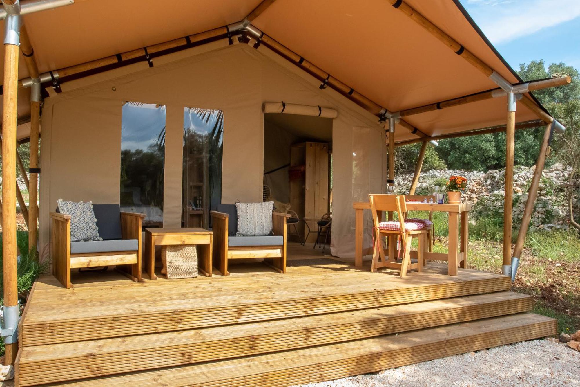 Hotel Domus Olea Glamping à Ceglie Messapica Extérieur photo