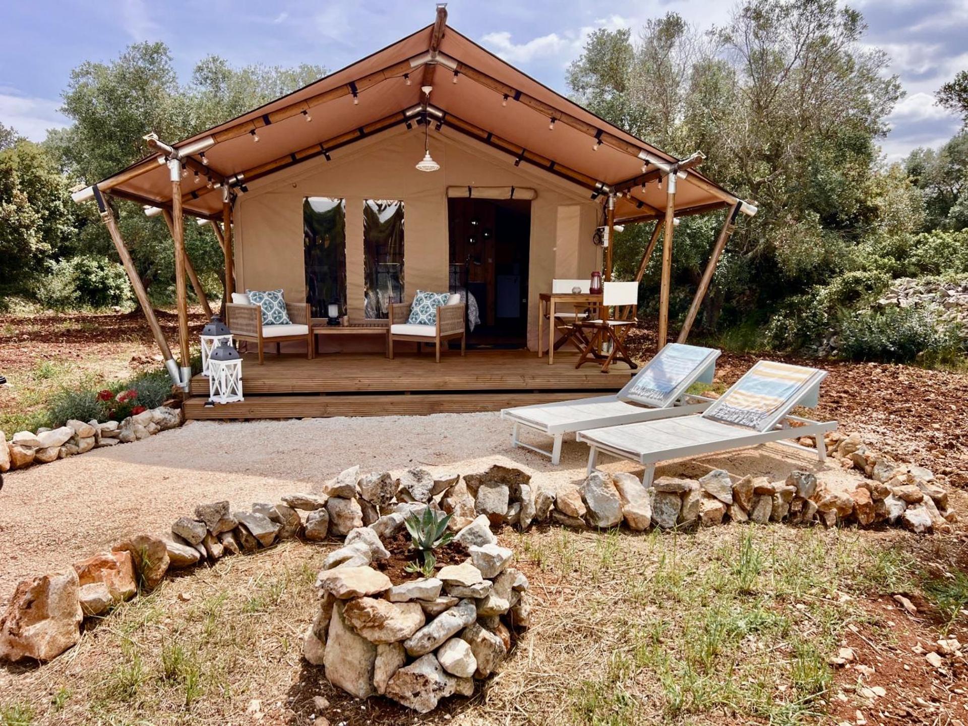 Hotel Domus Olea Glamping à Ceglie Messapica Extérieur photo
