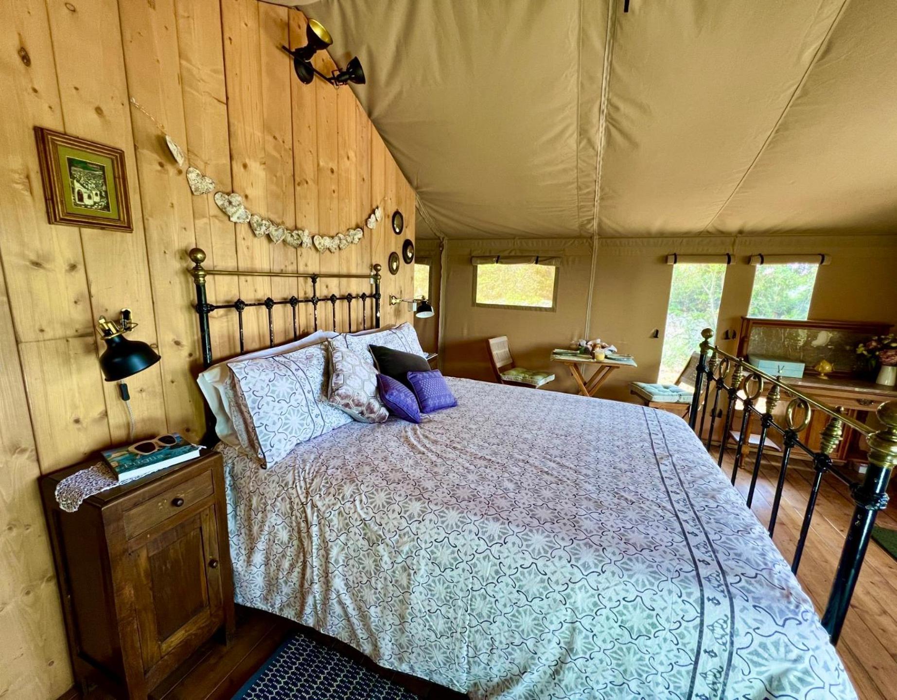 Hotel Domus Olea Glamping à Ceglie Messapica Extérieur photo
